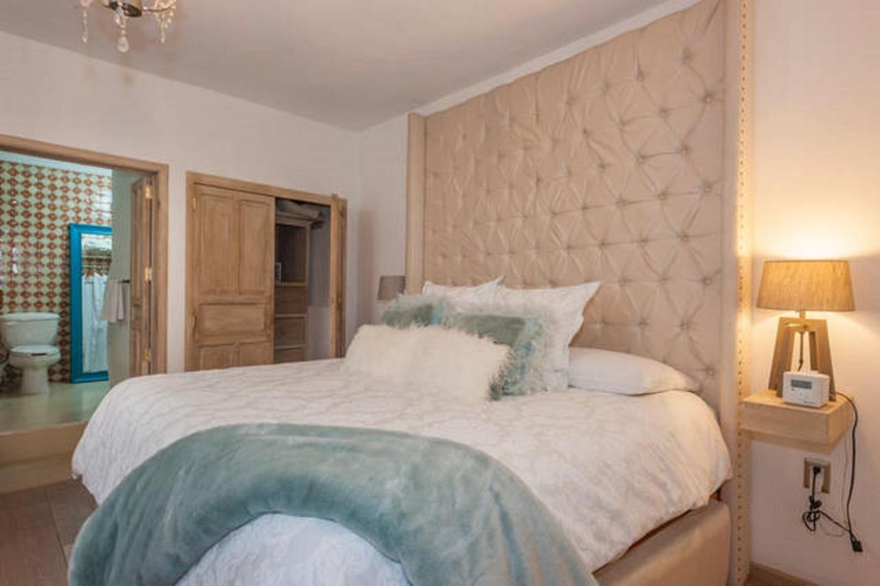 Hotel Fk Альенде Экстерьер фото